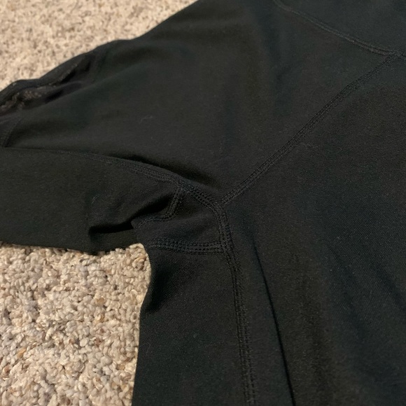 Fabletics Mid-Rise Mesh Power-hold Leggings - Picture 4 of 10